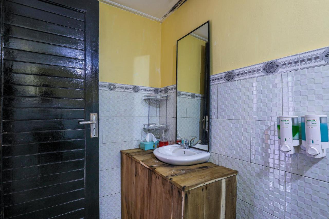 The Salang Guest House Batumadeg ภายนอก รูปภาพ